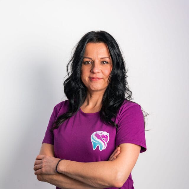 R6__6303 https://evasaridentist.com/wp-content/uploads/2024/12/R6__6303-scaled-e1734208789892-640x640.jpg